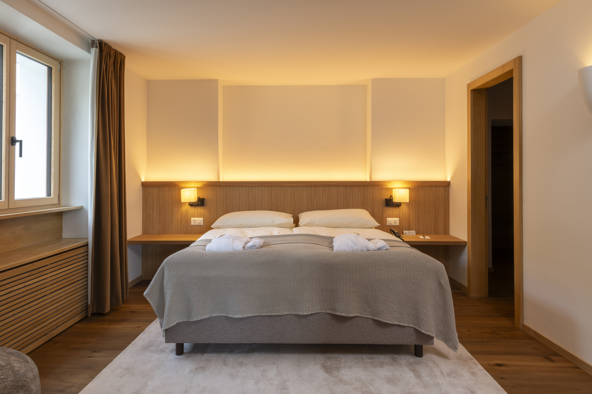 Monopol_Suite_Deluxe_2.jpg