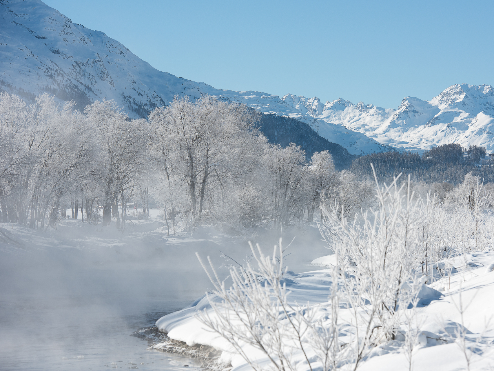StMoritz_Winterlandschaft_esm1306_Romano_Salis_swiss-image_ch.jpg