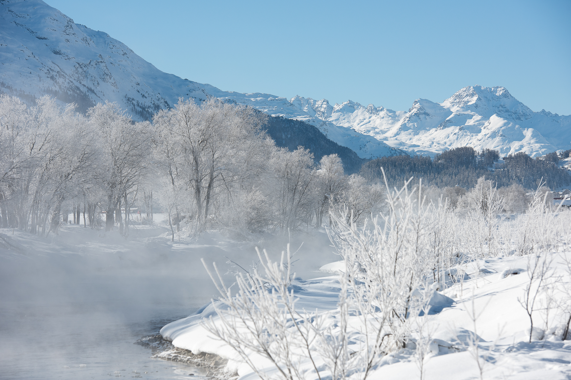 StMoritz_Winterlandschaft_esm1306_Romano_Salis_swiss-image_ch.jpg