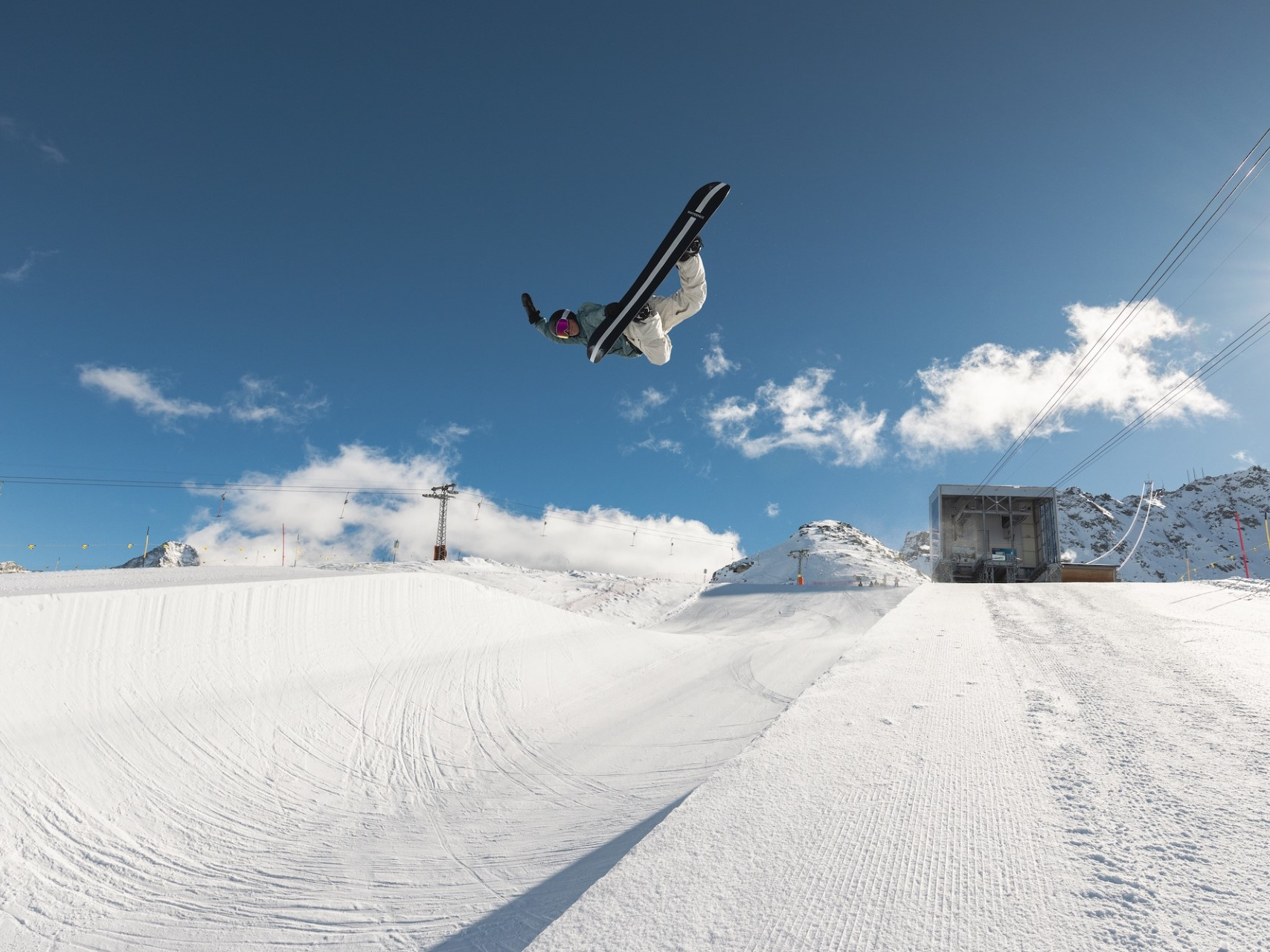 Corvatsch_Snowboard_Freestyle__Halfpipe__c__Fabian_Gattlen.jpg