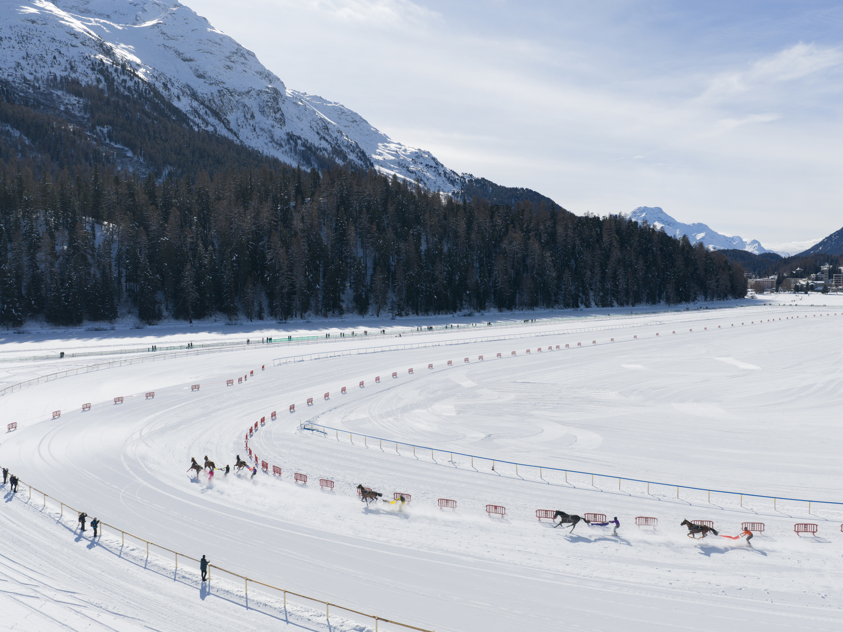 8.02.2026_whiteturf_drone_A.Furger-9.jpg