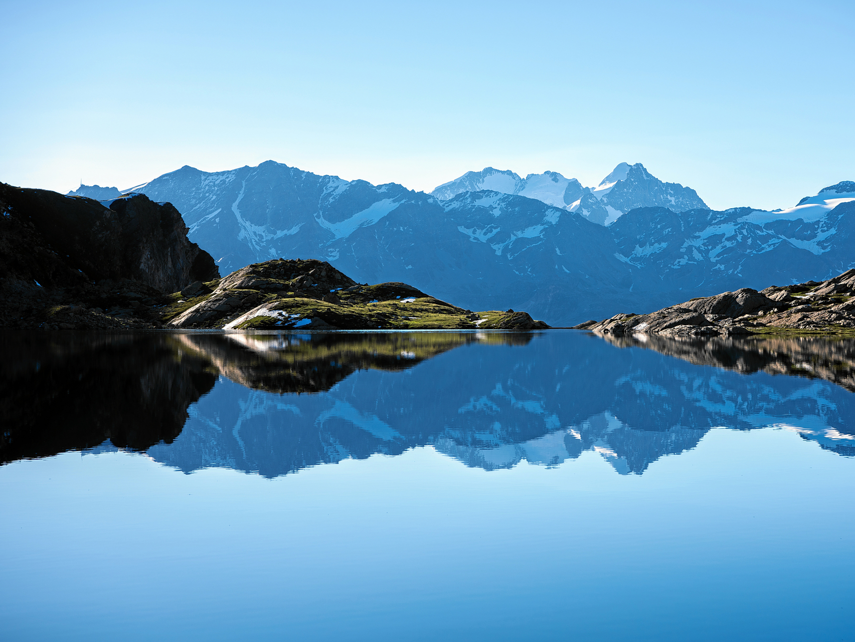 StMoritz_Bergsee_Sommer_esm9837_Romano_Salis_swiss-image_ch.jpg