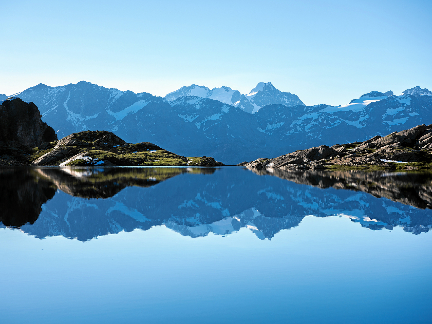 StMoritz_Bergsee_Sommer_esm9837_Romano_Salis_swiss-image_ch.jpg