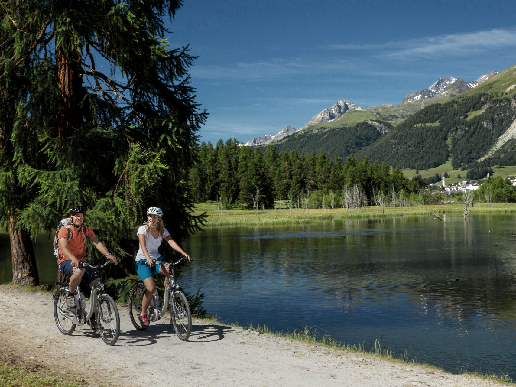 StMoritz_biken_sommer_see_esm1219__Christof_Sonderegger_swiss-image_ch.jpg